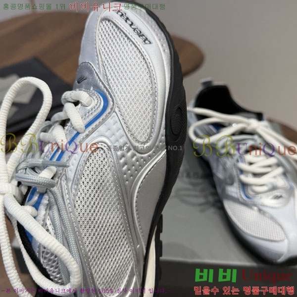 ���� �߷��þư� ����Ŀ�� B63777801