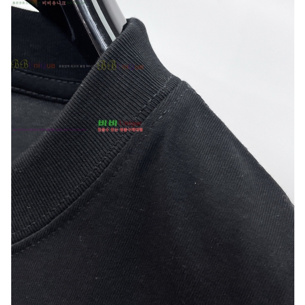 ���� ũ������ ���� Ƽ���� CH628810-1