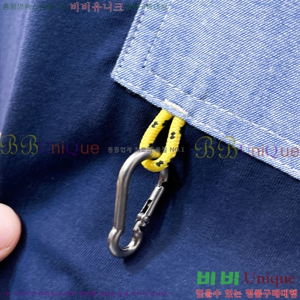 ���� ��**�� ���� Ƽ���� MO587624-3