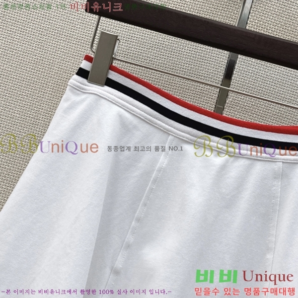 ���� ���ڷ� ��ġ�ڸ� ��ĿƮ BC33463-7
