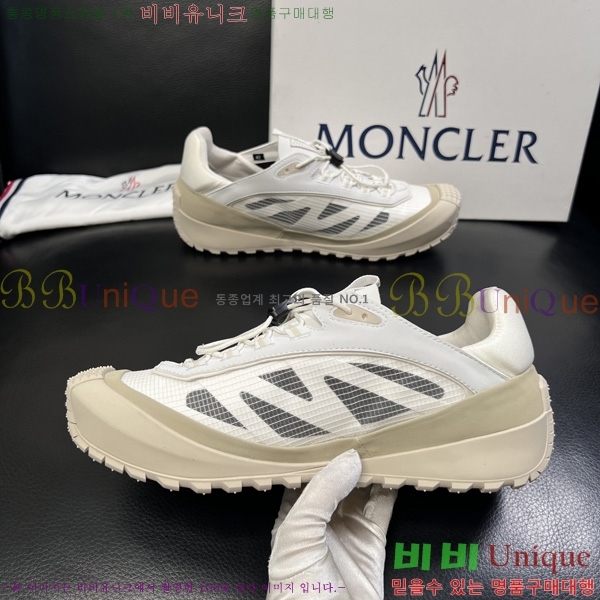 ���� ��**�� ����Ŀ�� MO9906801-5