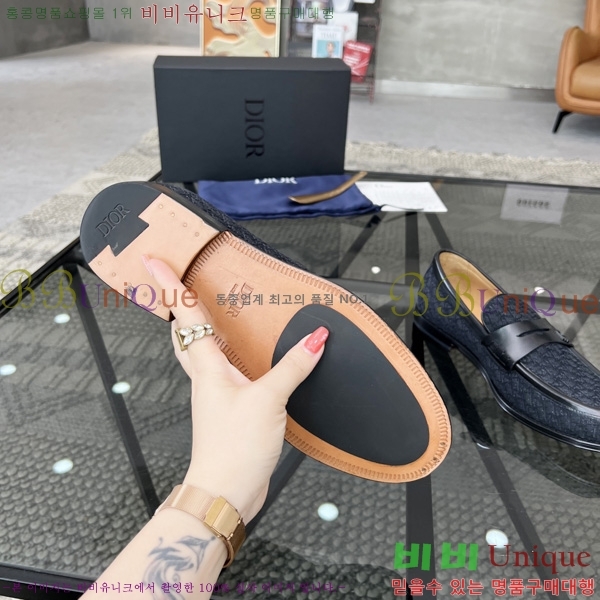 ���� ��� ���� D3R77566