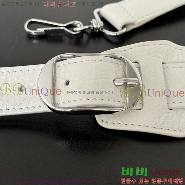 #�߷��þư� 𝗟𝗘 𝗖𝗜𝗧𝗬 �� ��Ƽ �̴� �� 90024-104