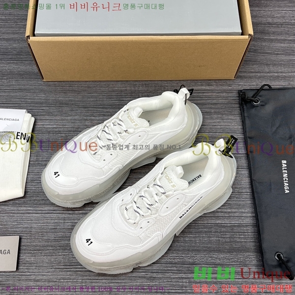 �߷��þư� Triple S ����Ŀ�� �������� BLA122508-2