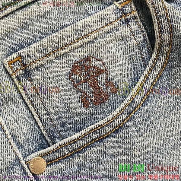���� ���ڷ� ��ġ�ڸ� û���� BC247389