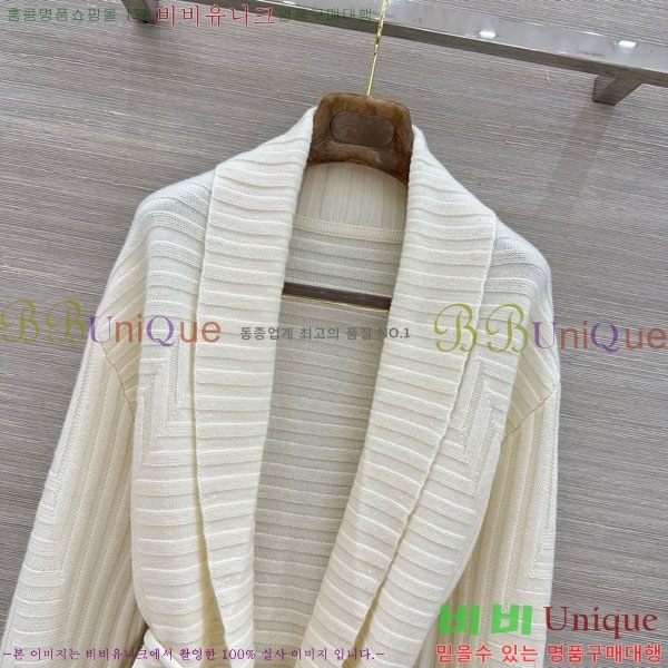���� �η�**�� ������ ��Ŷ LP4670826-4