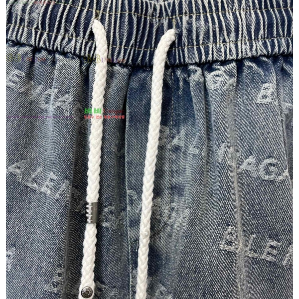 ���� �߷��þư� �ݹ��� BA136956