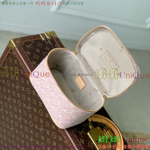 #����*�� �Ͻ� �̴� ����Ƽ ���̽� M29667-101