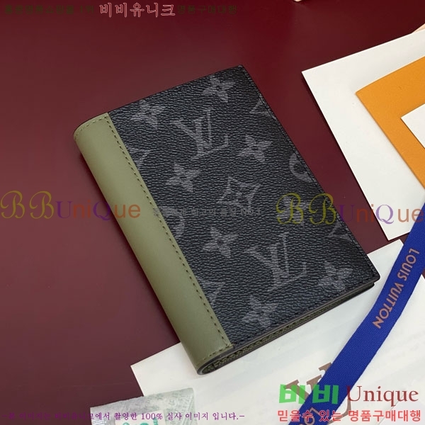 #����*�� �н���Ʈ Ŀ�� �������� M28640-301