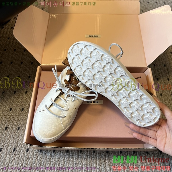 ���� �̿�̿� ����Ŀ�� M1050655