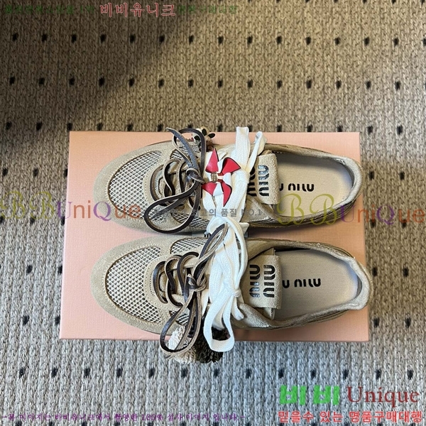 ���� �̿�̿� ����Ŀ�� M1050677-1