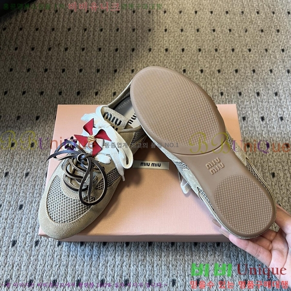 ���� �̿�̿� ����Ŀ�� M1050677-1
