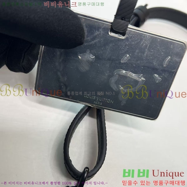 #���̺��� Ʈ����Ʈ MM M25325-101