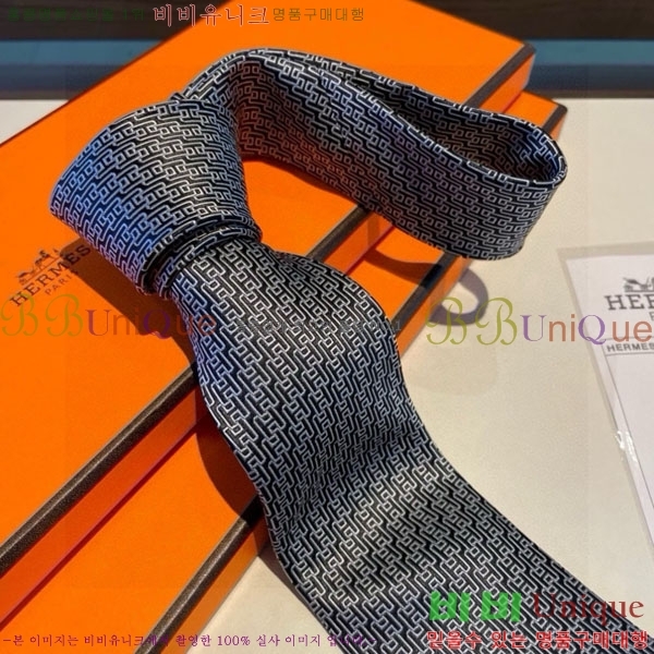 #�����޽� ��Ÿ�� HQ523628-2