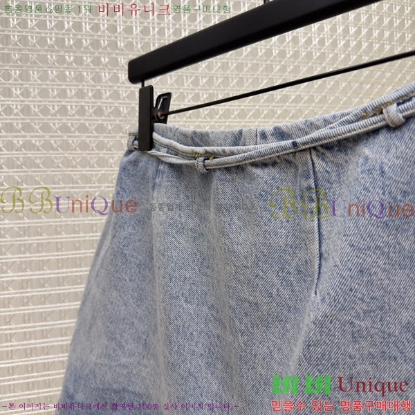 ���� �ο��� ���� �̴Ͻ�ĿƮ 22LW26871-1