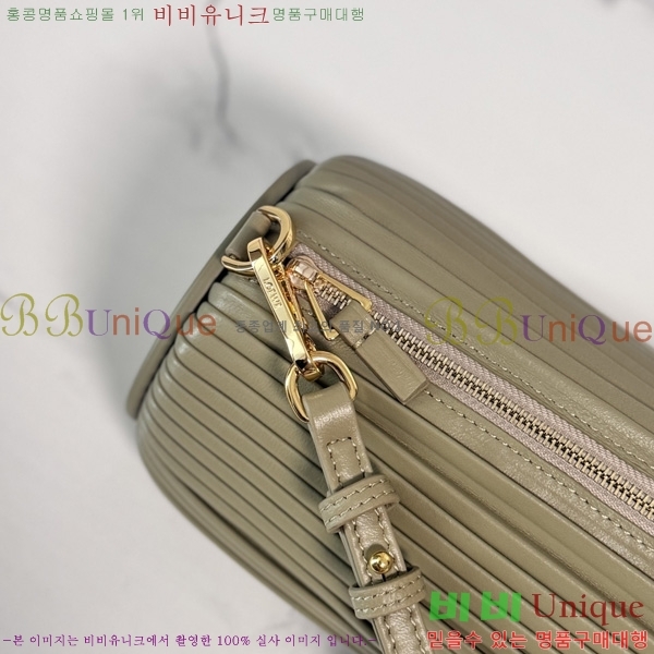 #�ο��� pouch ����� 522129-103