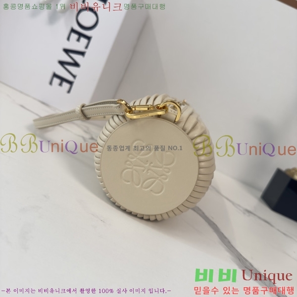 #�ο��� pouch ����� 522129-104