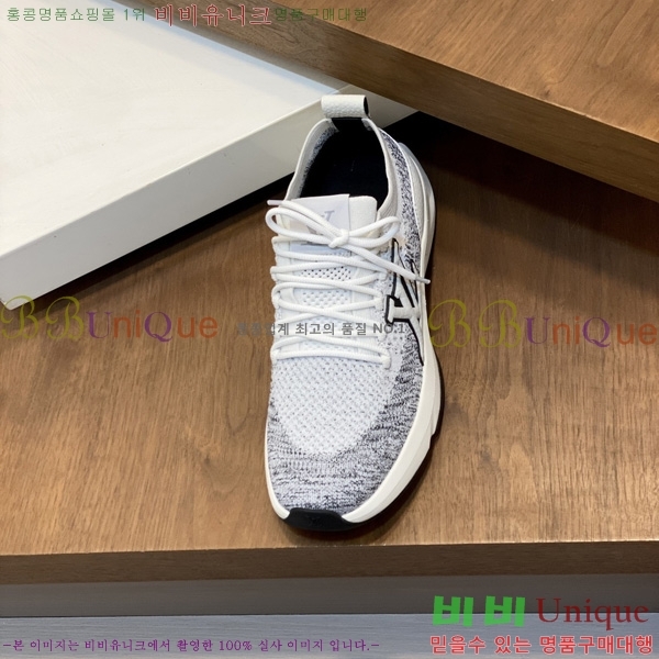 �ְ��� ���� ���̺��� ����Ŀ�� LV611755-2