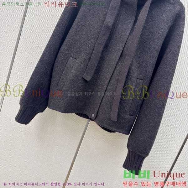 ���� ��**�� �ٿ� �е� MAX047402-25