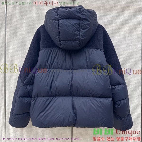 ���� ��**�� �ٿ� �е� MAX047402-28