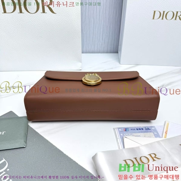#��* �޴޸��� �Ŀ�ġ M3671-1003