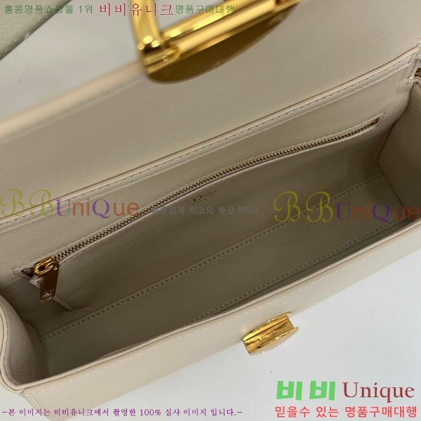 #��* �޴޸��� �Ŀ�ġ M3671-104