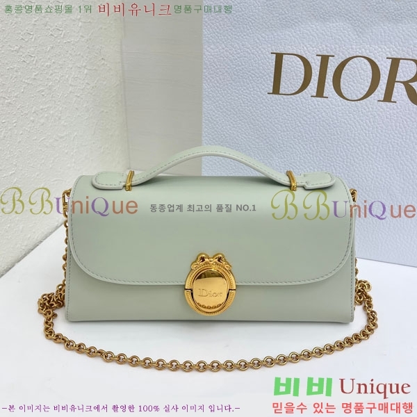 #��* �޴޸��� �Ŀ�ġ M3671-105