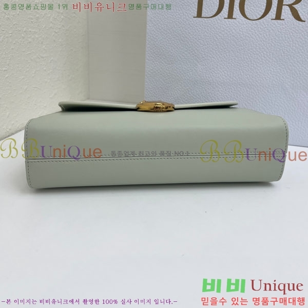 #��* �޴޸��� �Ŀ�ġ M3671-105