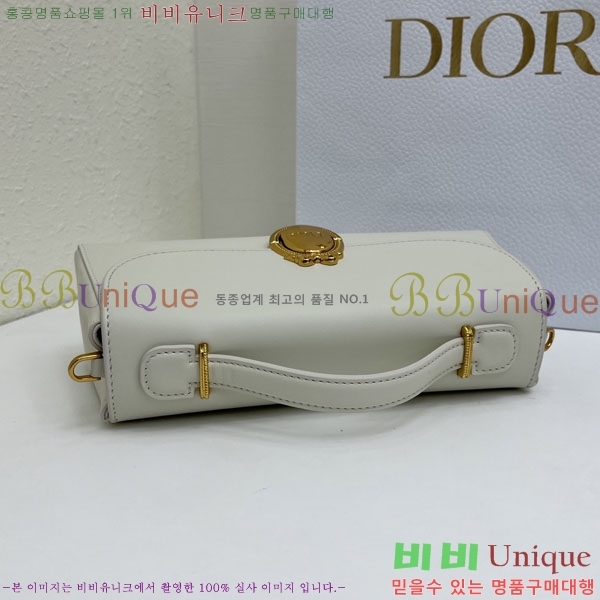 #��* �޴޸��� �Ŀ�ġ M3671-111