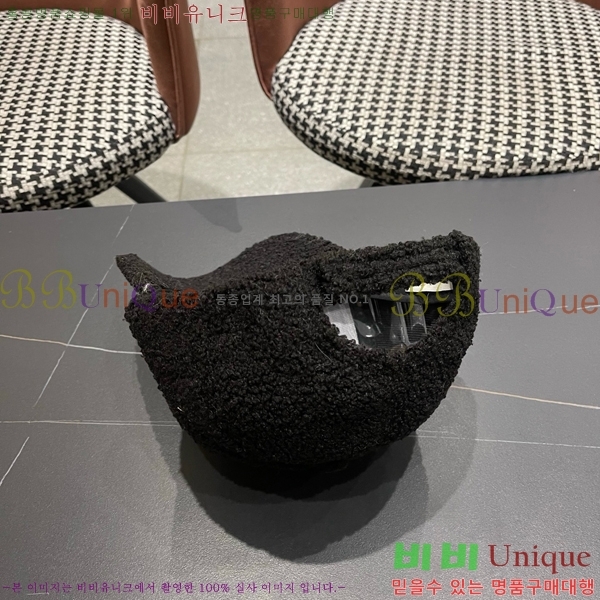 ��**�� ���� M300952-3