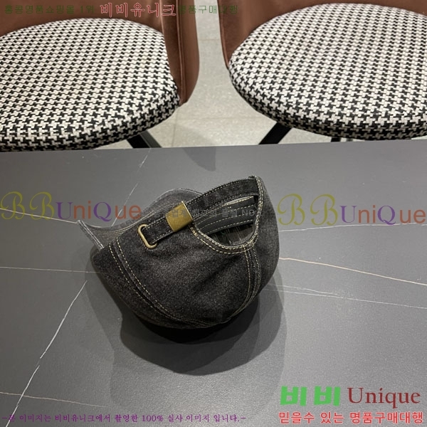 ��**�� ���� M300975-1
