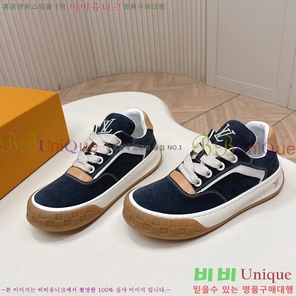 �������� ���̺��� Tilted Sneaker ����Ŀ�� LV402282-5